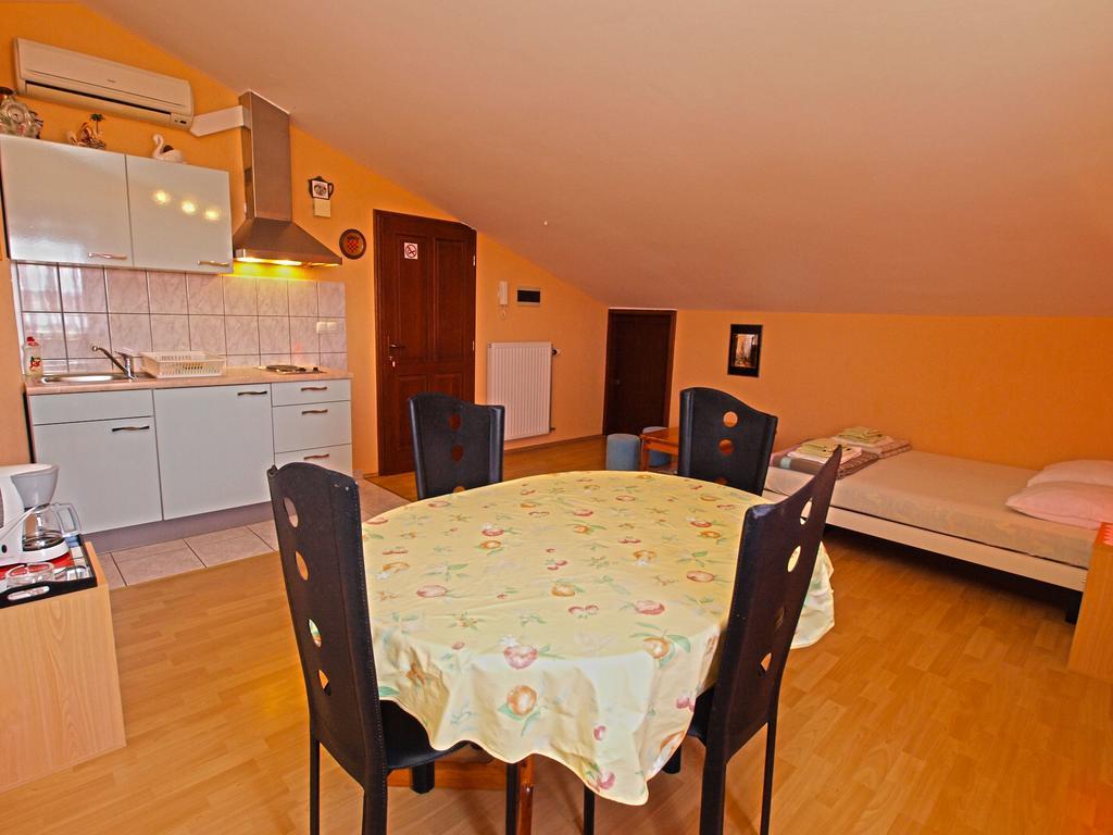 Apartments Denis 19 Fažana Extérieur photo