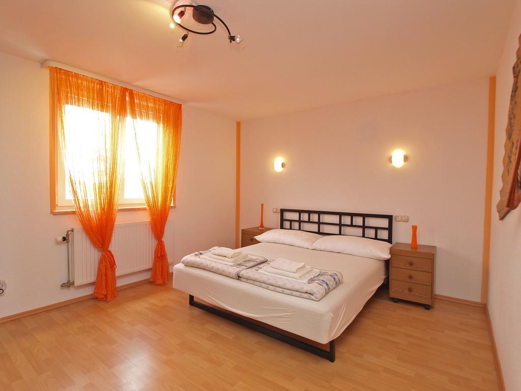 Apartments Denis 19 Fažana Extérieur photo