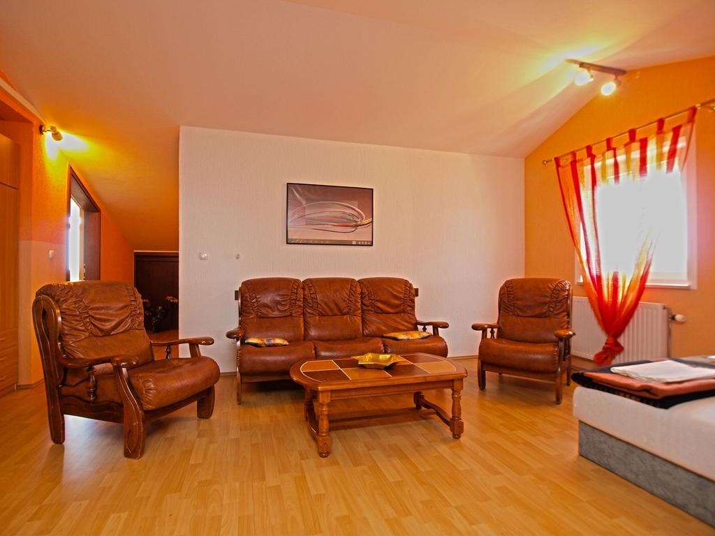 Apartments Denis 19 Fažana Extérieur photo
