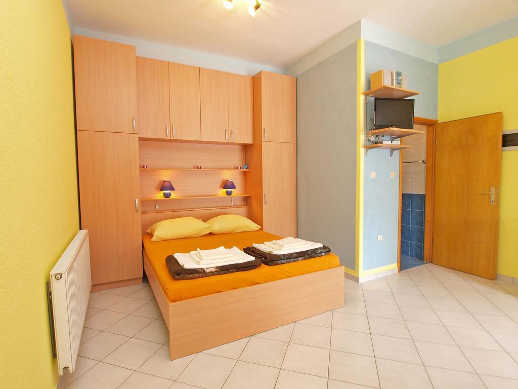 Apartments Denis 19 Fažana Extérieur photo